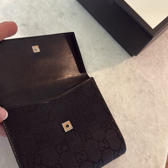 - Gucci black monogram canvas and leather compact wallet - Picture 8 of 8
